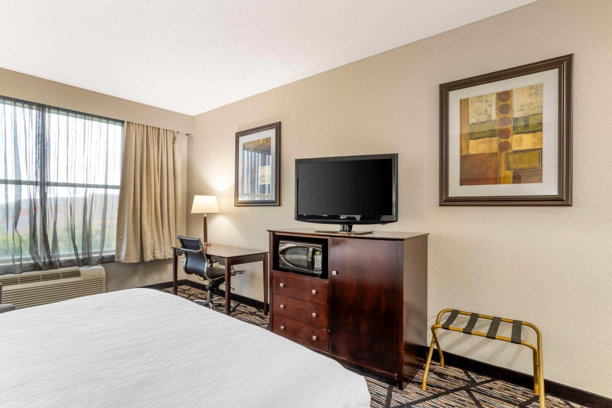 Best Western Plus Hobby Airport Inn And Suites Houston Exterior foto