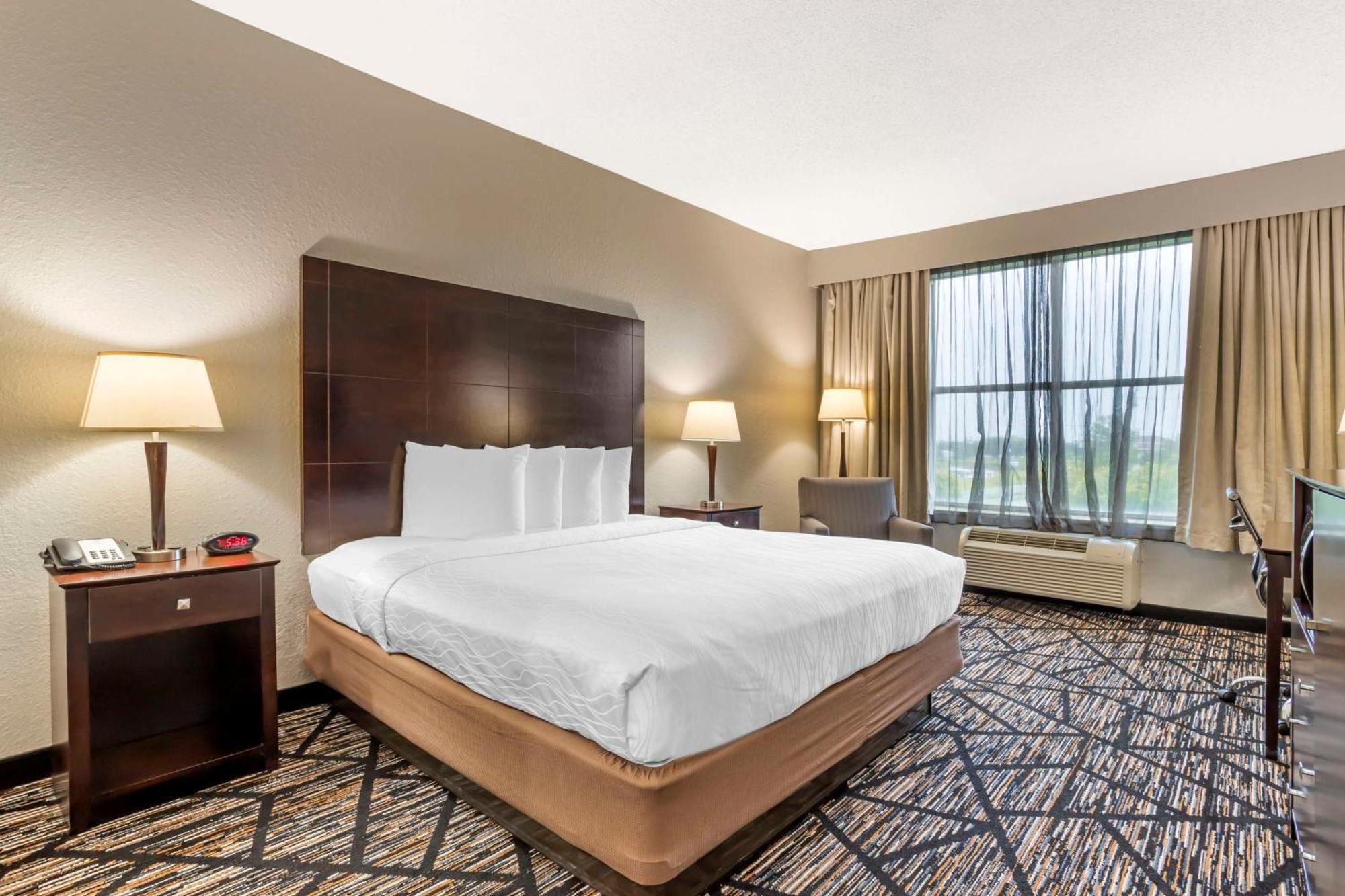 Best Western Plus Hobby Airport Inn And Suites Houston Exterior foto